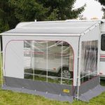 Façade Villa Store pour auvent de caravane Fiamma Caravanstore