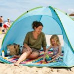 Fini le parasol encombrant : cette tente de plage Action à 9,95€ protège du soleil cet été sans s'envoler