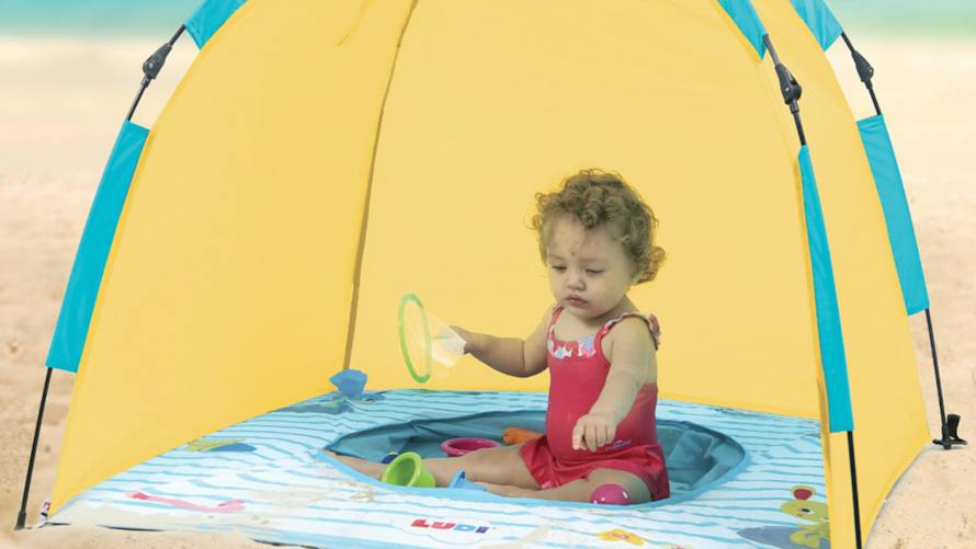 tente-plage-bebe-096bol.jpg 8 produits anti UV pour enfants à emmener sur la plage cet été. | Parents.fr – Image 1