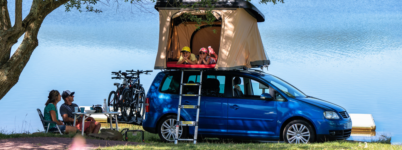 tente-pour-toit-de-voiture-992pxw.jpg Location Tente de Toit pour Voiture : Road Trip en Famille en Bretagne – Image 1