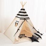 Tipi indien, tente pour garçon Stripes, deux oreillers et un tapis